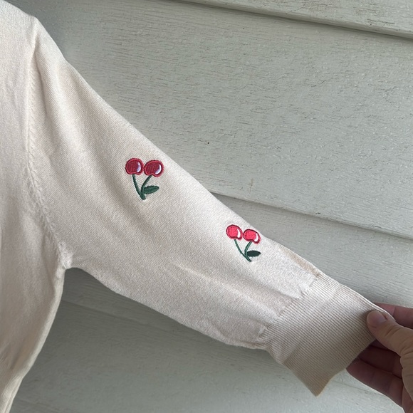 Women's Belle Poque Cardigan Sweater, Size Medium - Picture 3 of 11